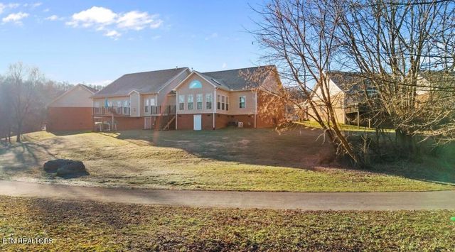 4651 Oak Meadow Way, Knoxville, TN 37918