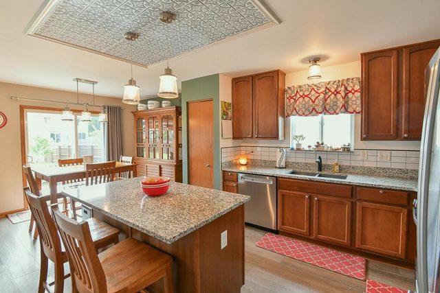 6127 115th AVENUE, Kenosha, WI 53142
