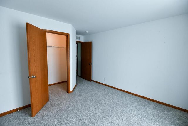 6127 115th AVENUE, Kenosha, WI 53142