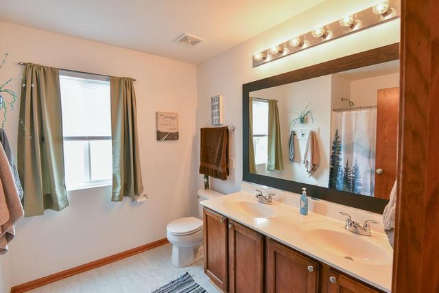 6127 115th AVENUE, Kenosha, WI 53142