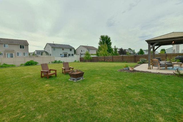6127 115th AVENUE, Kenosha, WI 53142