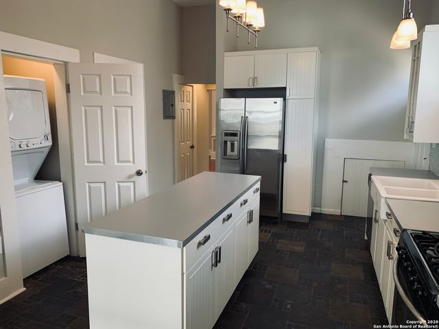 429 W Mistletoe Ave Apt 101, San Antonio, TX 78212