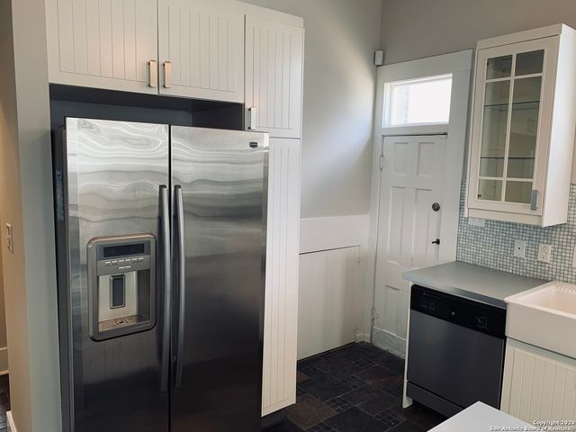 429 W Mistletoe Ave Apt 101, San Antonio, TX 78212