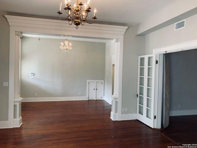 429 W Mistletoe Ave Apt 101, San Antonio, TX 78212