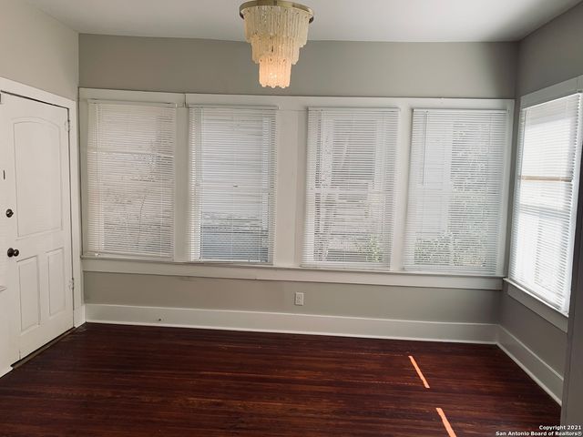 429 W Mistletoe Ave Apt 101, San Antonio, TX 78212