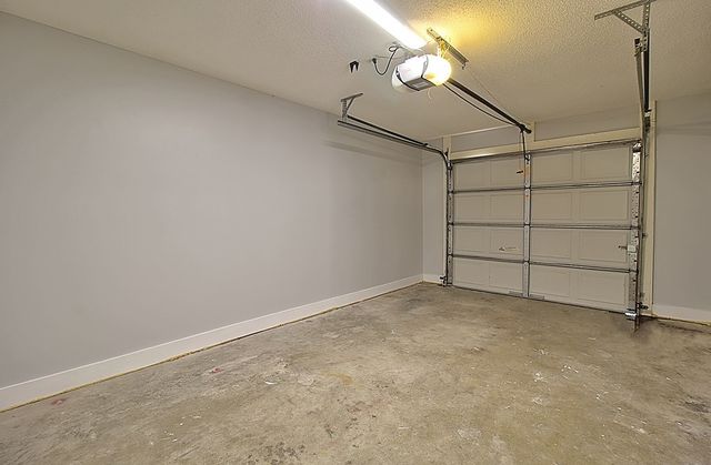 210 Easy Street, Hinesville, GA 31313