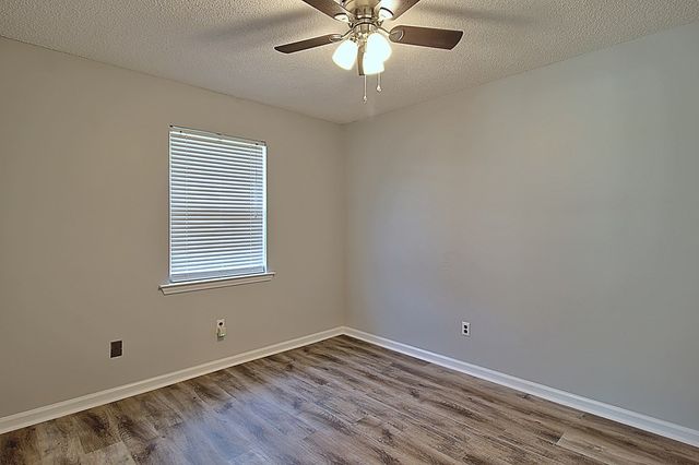 210 Easy Street, Hinesville, GA 31313