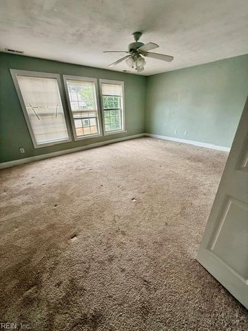 200 Maple Ave Apt B, Norfolk, VA 23503