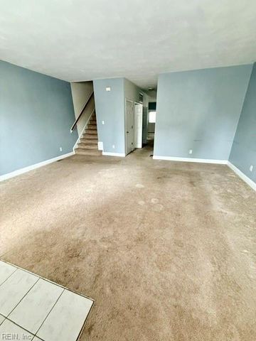 200 Maple Ave Apt B, Norfolk, VA 23503