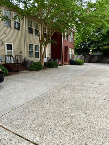 200 Maple Ave Apt B, Norfolk, VA 23503