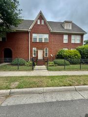 200 Maple Ave Apt B, Norfolk, VA 23503