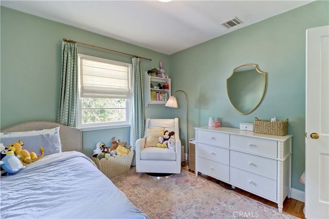 317 N Beachwood Avenue, Burbank, CA 91506