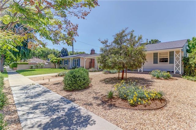 317 N Beachwood Avenue, Burbank, CA 91506