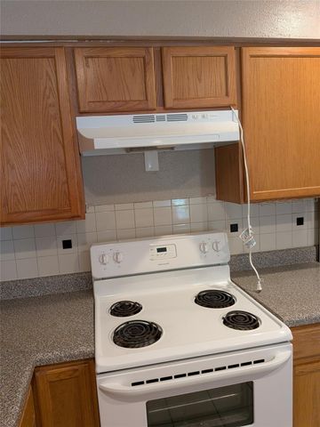 12214 Bob White Drive 122, Houston, TX 77035