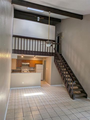 12214 Bob White Drive 122, Houston, TX 77035
