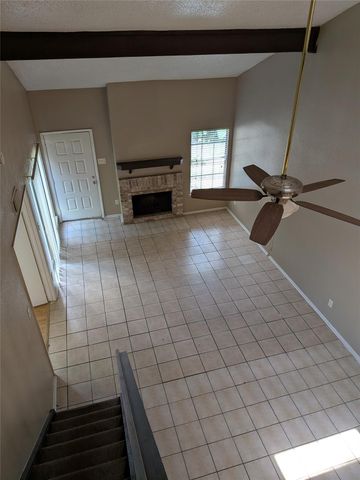 12214 Bob White Drive 122, Houston, TX 77035