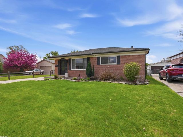 21620 Francis Street, St Clair Shores, MI 48082