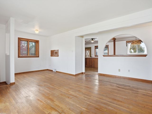 21620 Francis Street, St Clair Shores, MI 48082
