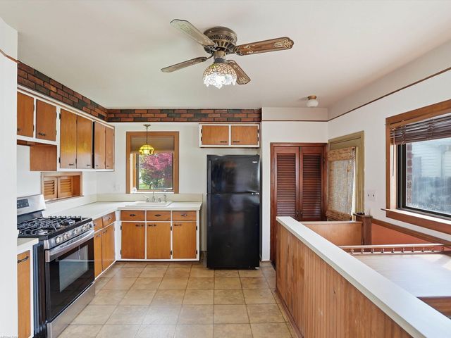 21620 Francis Street, St Clair Shores, MI 48082