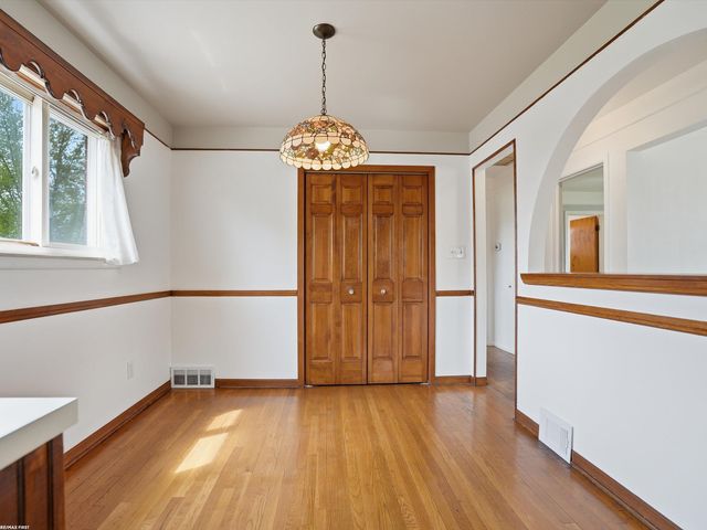 21620 Francis Street, St Clair Shores, MI 48082