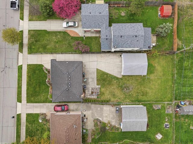 21620 Francis Street, St Clair Shores, MI 48082