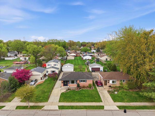 21620 Francis Street, St Clair Shores, MI 48082