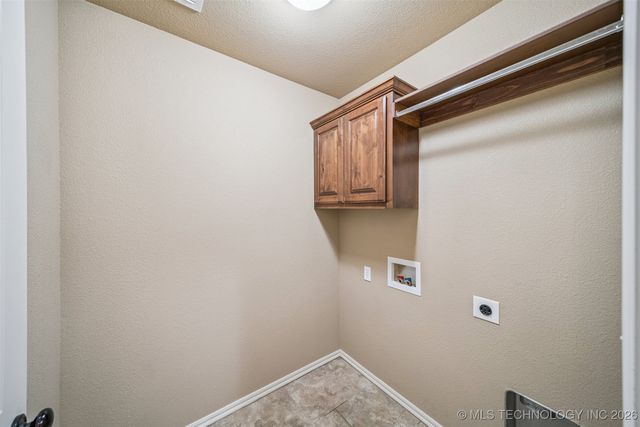 21078 S Hariston Street, Claremore, OK 74019