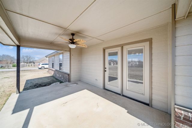 21078 S Hariston Street, Claremore, OK 74019