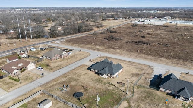 21078 S Hariston Street, Claremore, OK 74019
