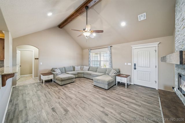 21078 S Hariston Street, Claremore, OK 74019