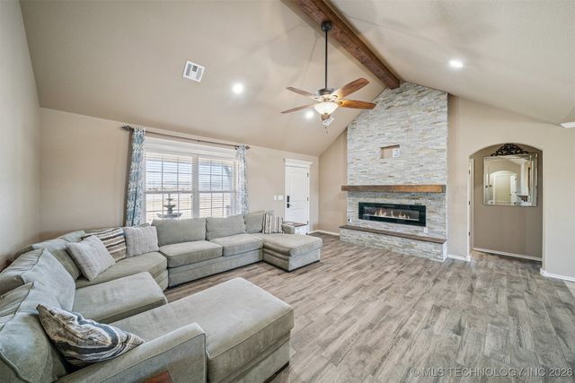 21078 S Hariston Street, Claremore, OK 74019