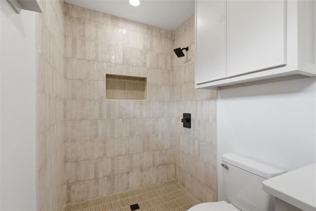 2904 Robin Road, Midwest City, OK 73110