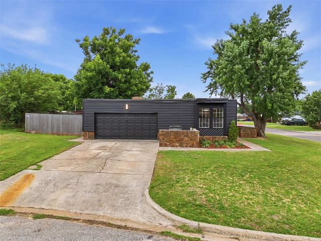 2904 Robin Road, Midwest City, OK 73110