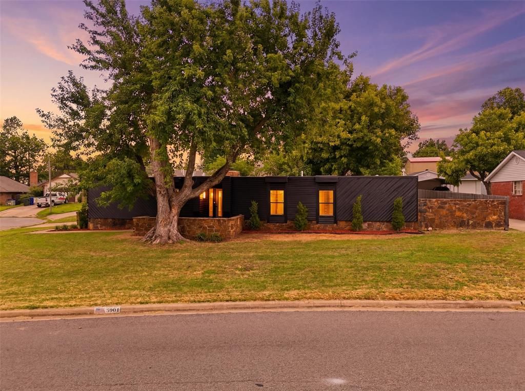 2904 Robin Road, Midwest City, OK 73110