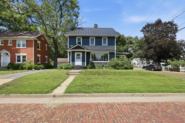 4533 13th Avenue, Rock Island, IL 61201