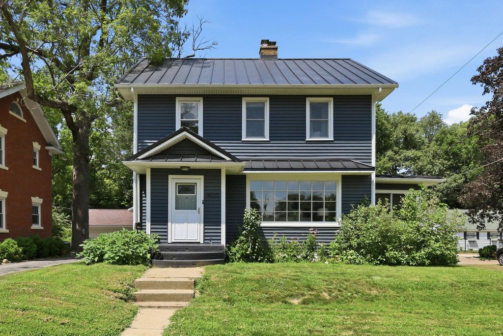 4533 13th Avenue, Rock Island, IL 61201