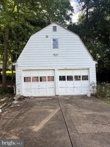 6608 ORLAND ST, Falls Church, VA 22043