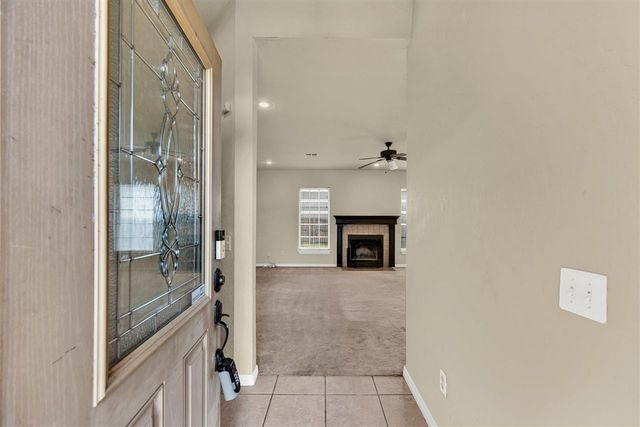 8113 SW Cherokee Ave, Lawton, OK 73505