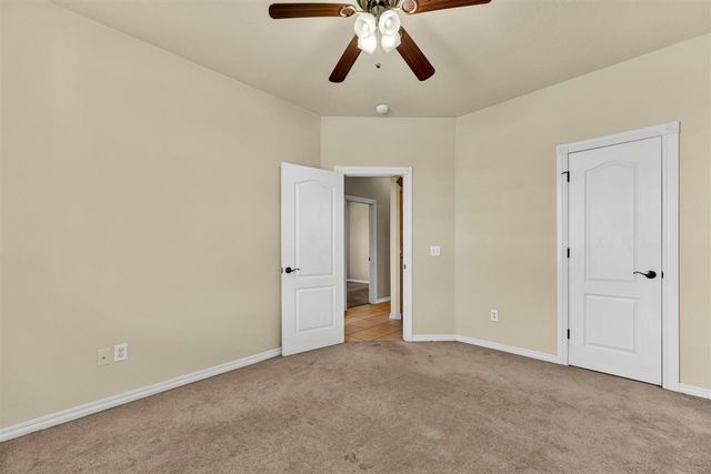 8113 SW Cherokee Ave, Lawton, OK 73505