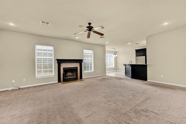 8113 SW Cherokee Ave, Lawton, OK 73505