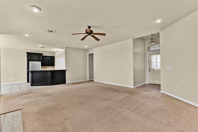 8113 SW Cherokee Ave, Lawton, OK 73505
