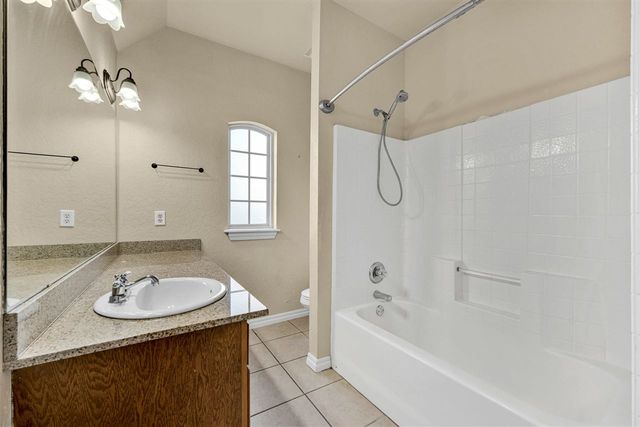 8113 SW Cherokee Ave, Lawton, OK 73505