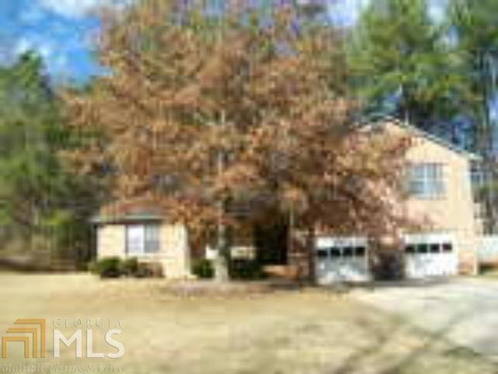 5906 Summerglen Lane, College Park, GA 30349