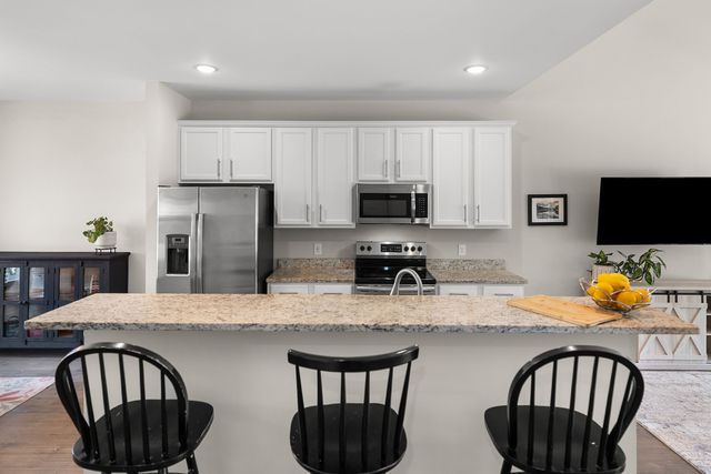 707 Monarchos Bnd, Burns, TN 37029