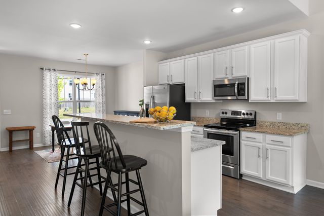 707 Monarchos Bnd, Burns, TN 37029