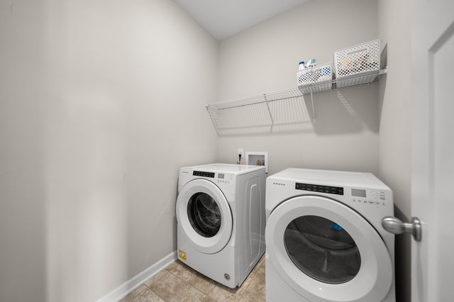 707 Monarchos Bnd, Burns, TN 37029