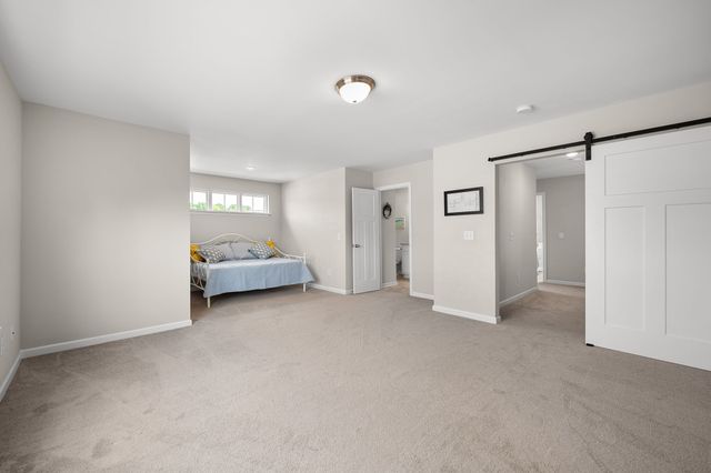 707 Monarchos Bnd, Burns, TN 37029