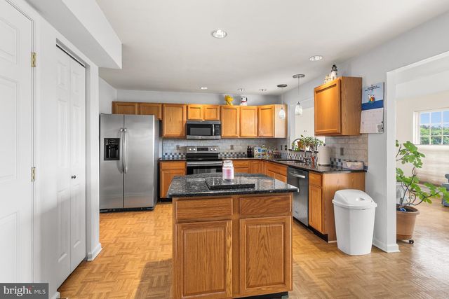 4 W LEXTON RD, New Castle, DE 19720