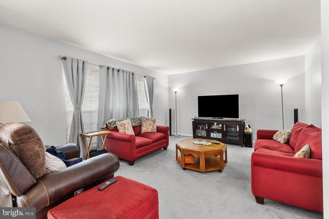 4 W LEXTON RD, New Castle, DE 19720