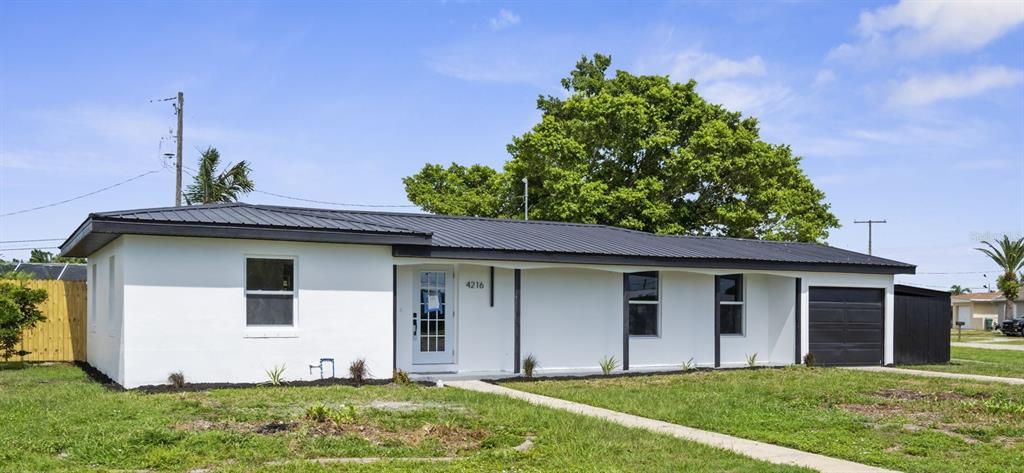 Image 3 of property listing at 4216 CONWAY BOULEVARD, Port Charlotte, FL 33952